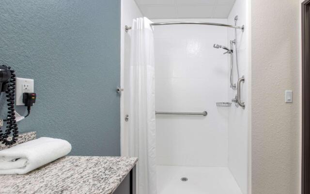 Sleep Inn & Suites Ankeny - Des Moines