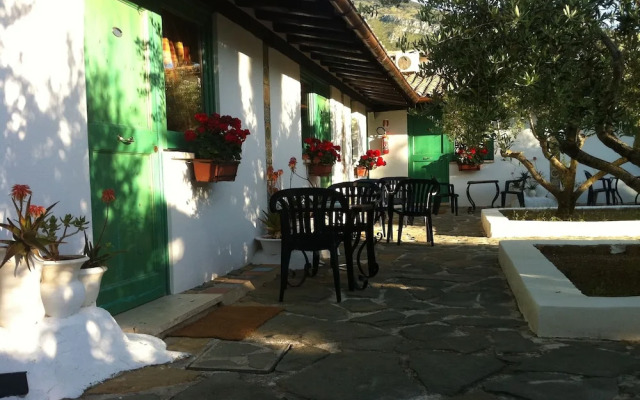 Alivi Country Resort