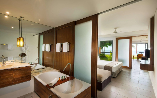 Hilton Fiji Beach Resort and Spa