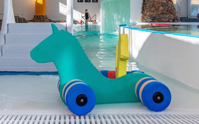 8 Person Holiday Home on a Holiday Park