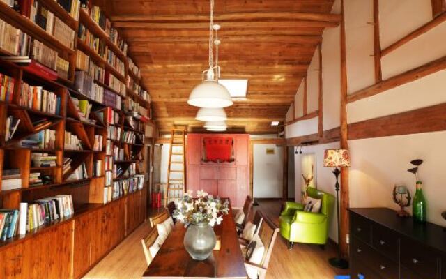 Yun Shang Wu Tian Guesthouse