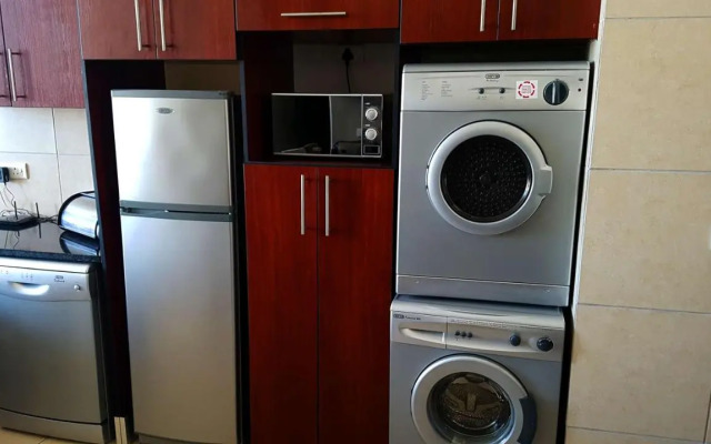 Nautica 708 Seaview Luxury Apartment