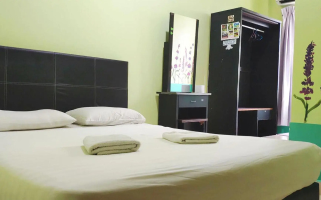 Borneo Gaya Lodge