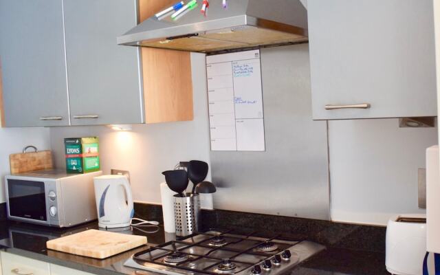 1 Bedroom Modern Apartment Dublin 4