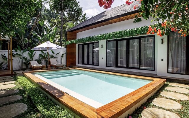 Hutan Villa by EVDEkimi Ubud - Longer Stay Extra Perks