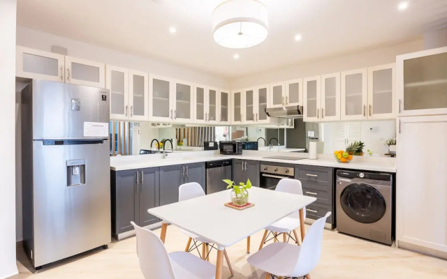 Casa La Costa By Wynwood House