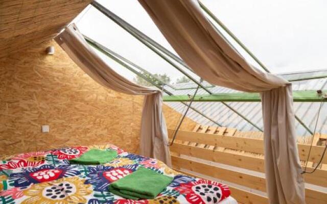 Rastlinky.Sk Greenhouse Guestrooms