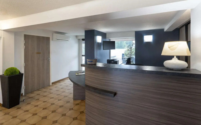 Sure Hotel by Best Western Saintes