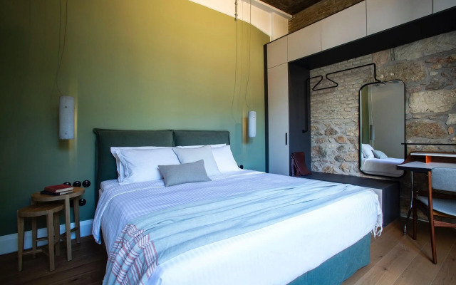 The Foundry Suites