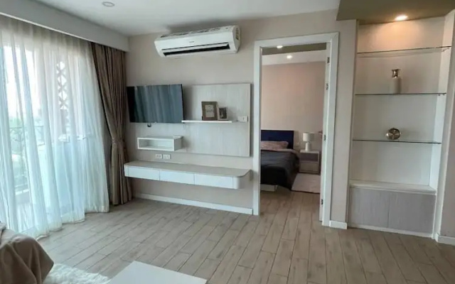 Seven Seas Condo Resort by PSR