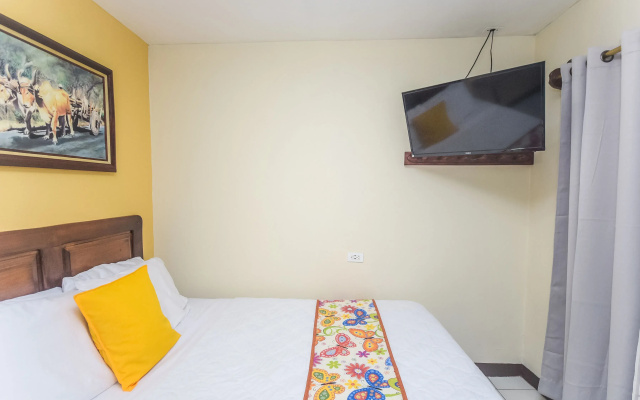 Berlor Airport Inn