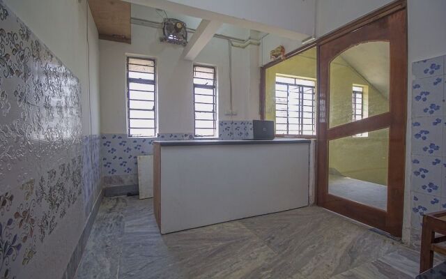 OYO 15721 Simrat Hotel