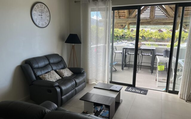 Immaculate Two Beds Luxury Marina Apartment