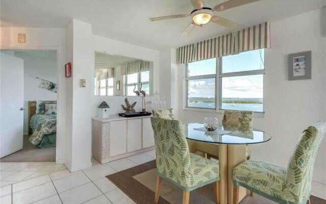 Bahia Vista 17881 - Two Bedroom Condo