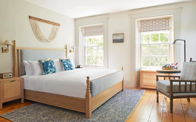 Faraway Nantucket