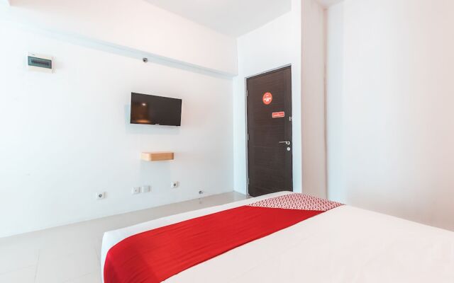 The Habitat by OYO Rooms