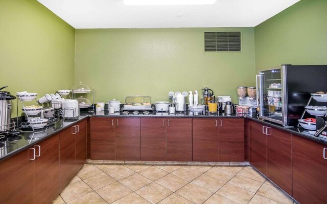 Quality Inn Parsons North