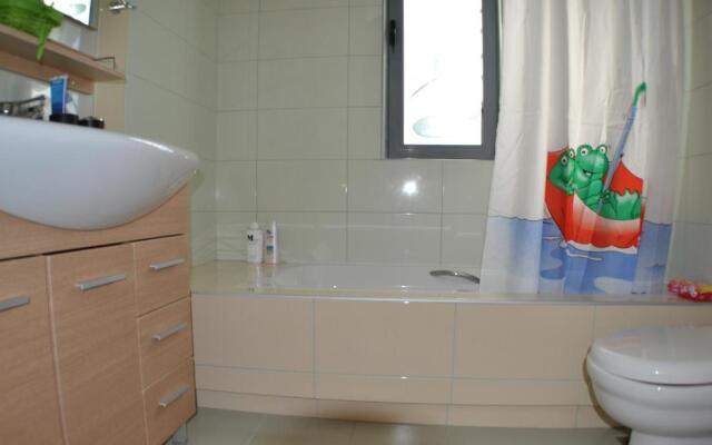 Loutraki Diamond beach house