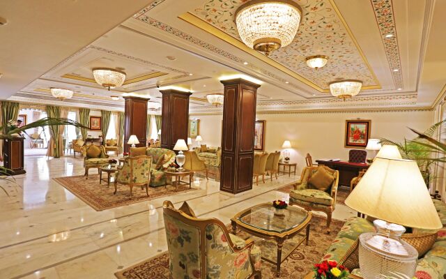 Taj Fateh Prakash Palace