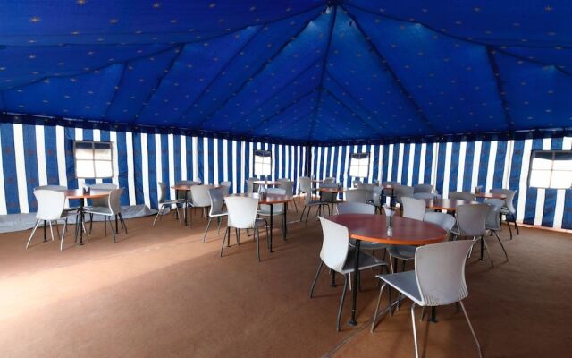 OYO 24960 Amigo Camps