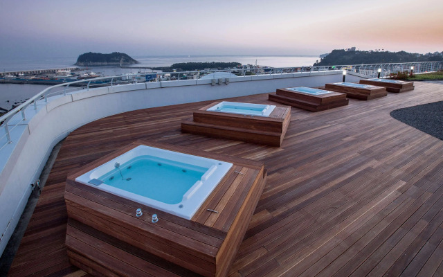 Hotel Bridge Seogwipo