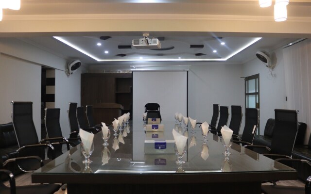 Khan Continental Hotel & Restaurant