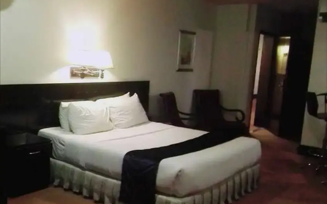 Al-safina Hotel