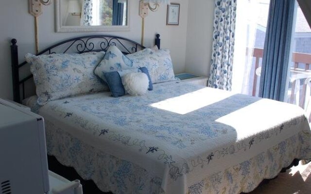 A Cape Cod Ocean Manor Inn