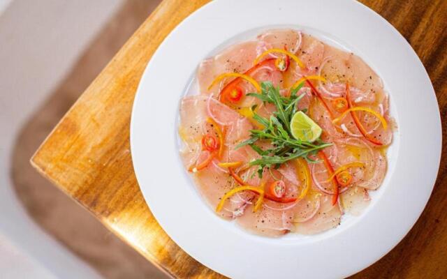 Coral Rocks Hotel & Restaurant