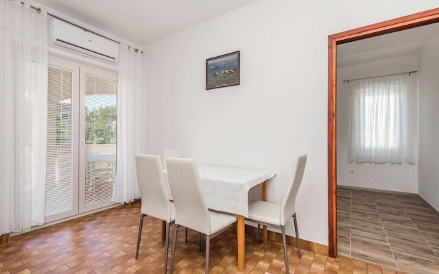 Awesome Home in Mandre With Wifi and 2 Bedrooms