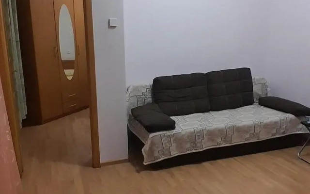 2 bedroom apartment on Ploshcha Rynok
