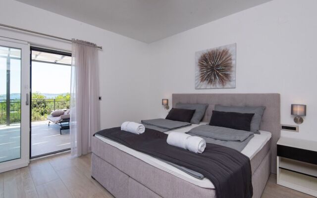 Holiday Villa Olive Tree