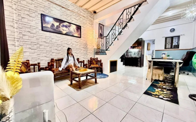 Axon Cozy Modern House #B Near The Walking Street