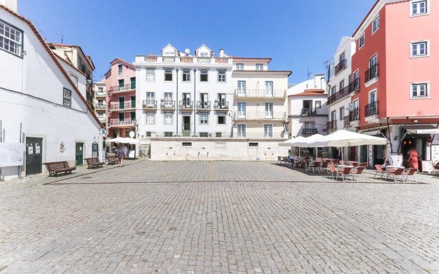 Alfama Orange Loft