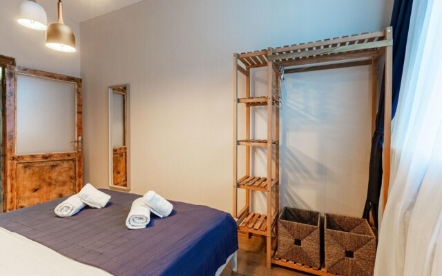 Central and Stylish Flat near Istiklal Street