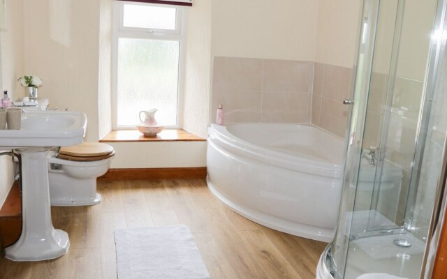 Longwell Cottage