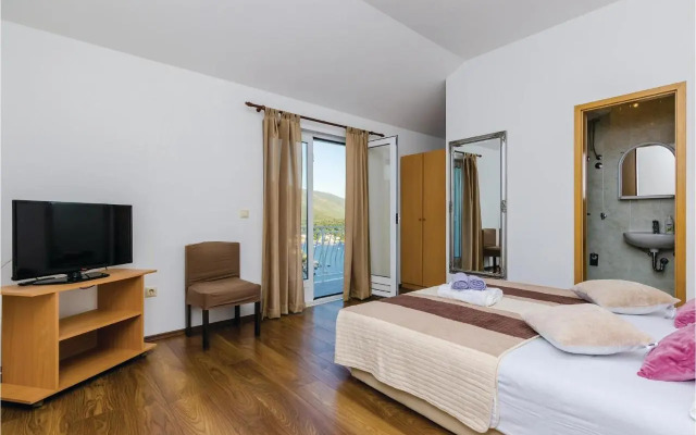 Apartment Gruda with Sea View 03