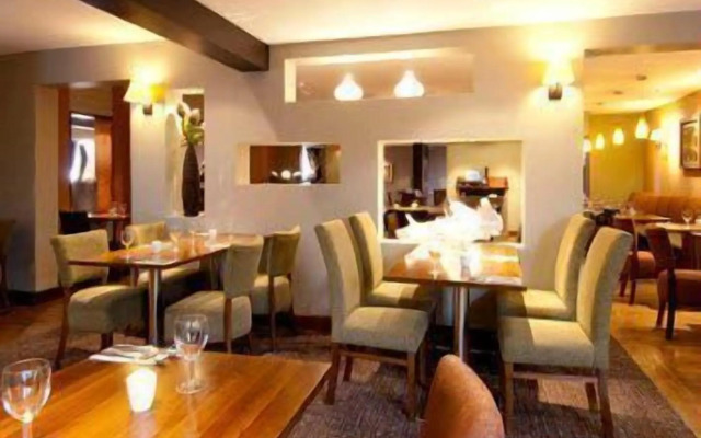 Premier Inn London Heathrow Airport Terminal 5 Hotel