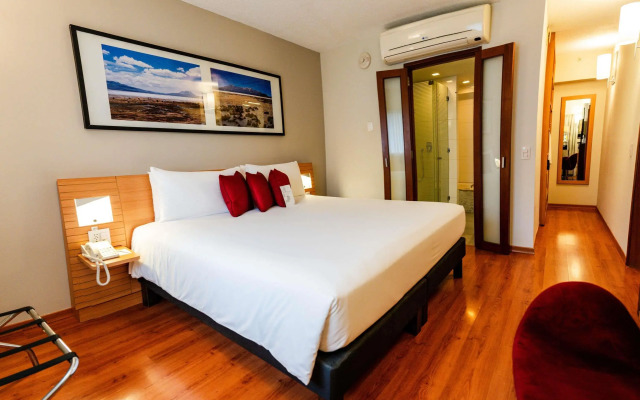 Novotel Lima San Isidro Hotel