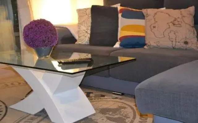 Apartment Urb. La Mairena Blq 3, 33A