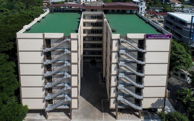 Studio Residence Sukhumvit 71