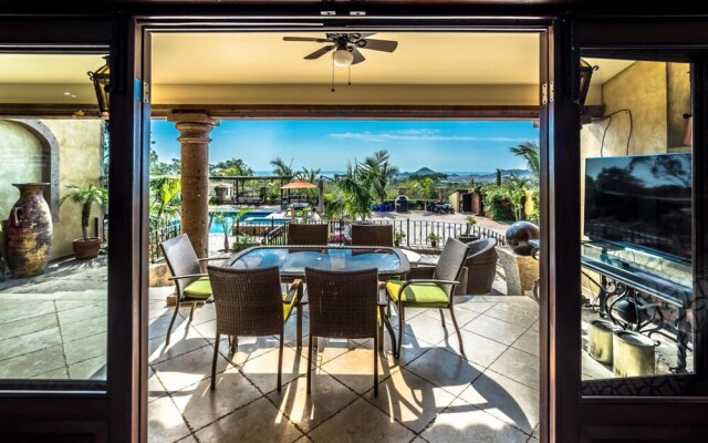 Spacious 4 Bachelor/ette W/free Cook: Finca Tezal