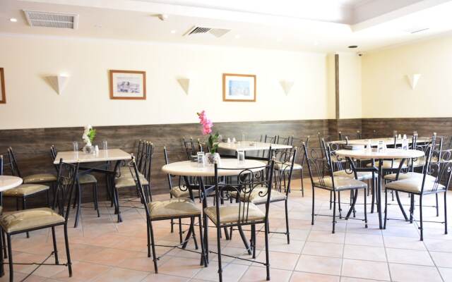 rakeen hotel