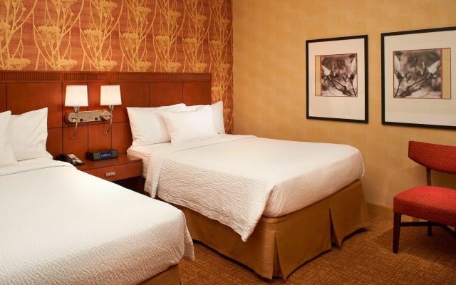 Courtyard Chicago Waukegan Gurnee