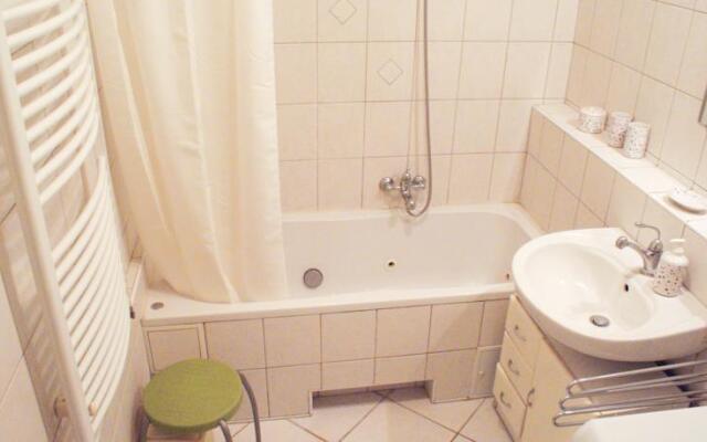 Karat Guesthouse