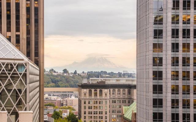 W Seattle