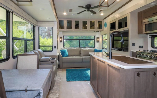 Tickeydoo, Tor Down Quarry