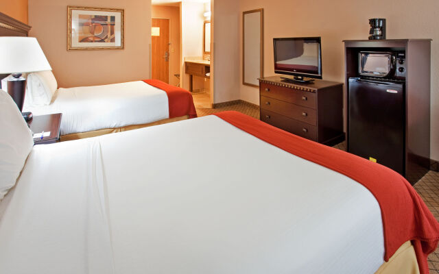 Holiday Inn Express Kansas City-Liberty, an IHG Hotel