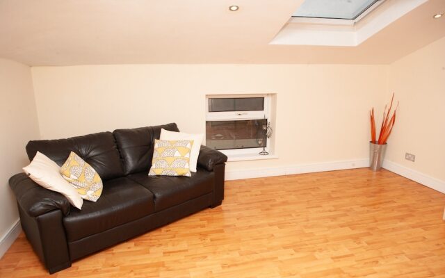 Cosy 1 Bedroom Near City Centre