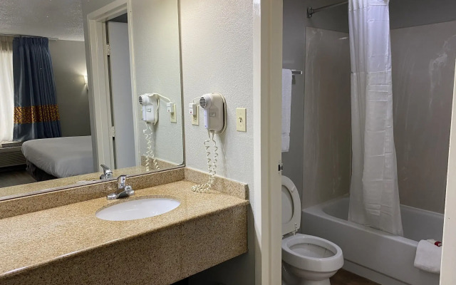 Baymont by Wyndham Wilmington